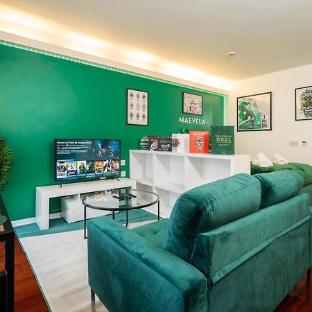 Maevela Apartments - Top Floor Rolex Themed Studio Apt Inside The Cube, Mailbox - Free Netflix & Wifi Бірмінгем Екстер'єр фото