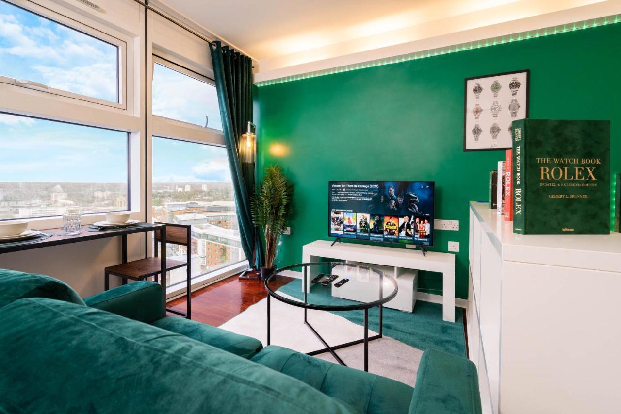Maevela Apartments - Top Floor Rolex Themed Studio Apt Inside The Cube, Mailbox - Free Netflix & Wifi Бірмінгем Екстер'єр фото