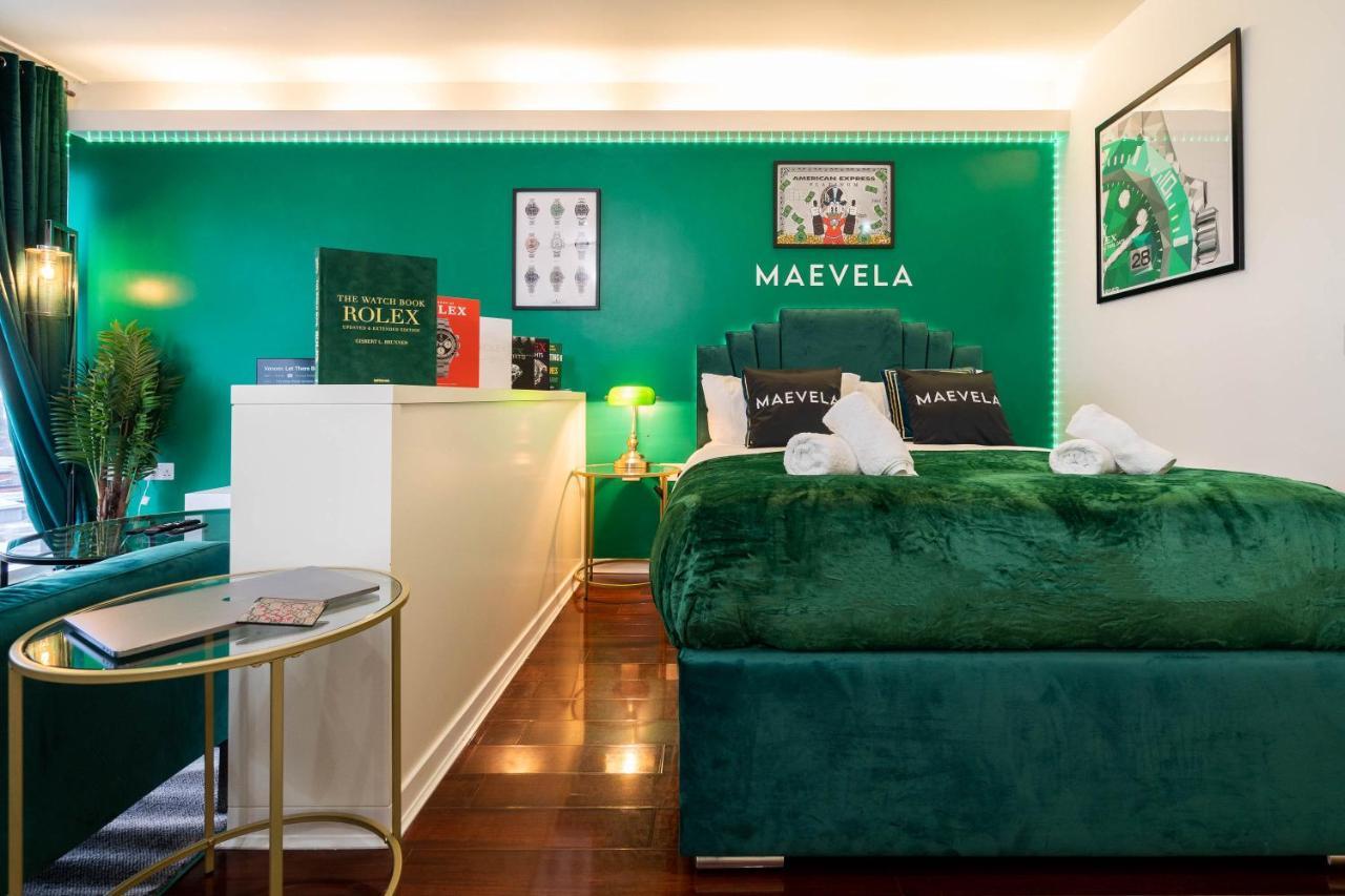 Maevela Apartments - Top Floor Rolex Themed Studio Apt Inside The Cube, Mailbox - Free Netflix & Wifi Бірмінгем Екстер'єр фото