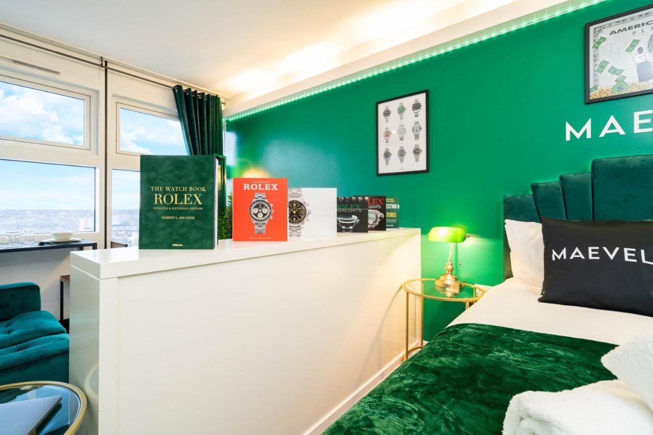 Maevela Apartments - Top Floor Rolex Themed Studio Apt Inside The Cube, Mailbox - Free Netflix & Wifi Бірмінгем Екстер'єр фото